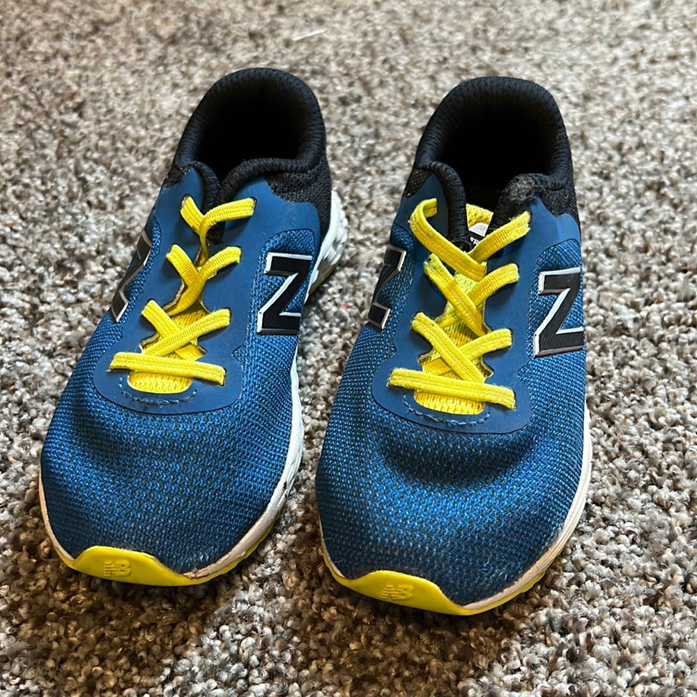 New balance tennis shoes!